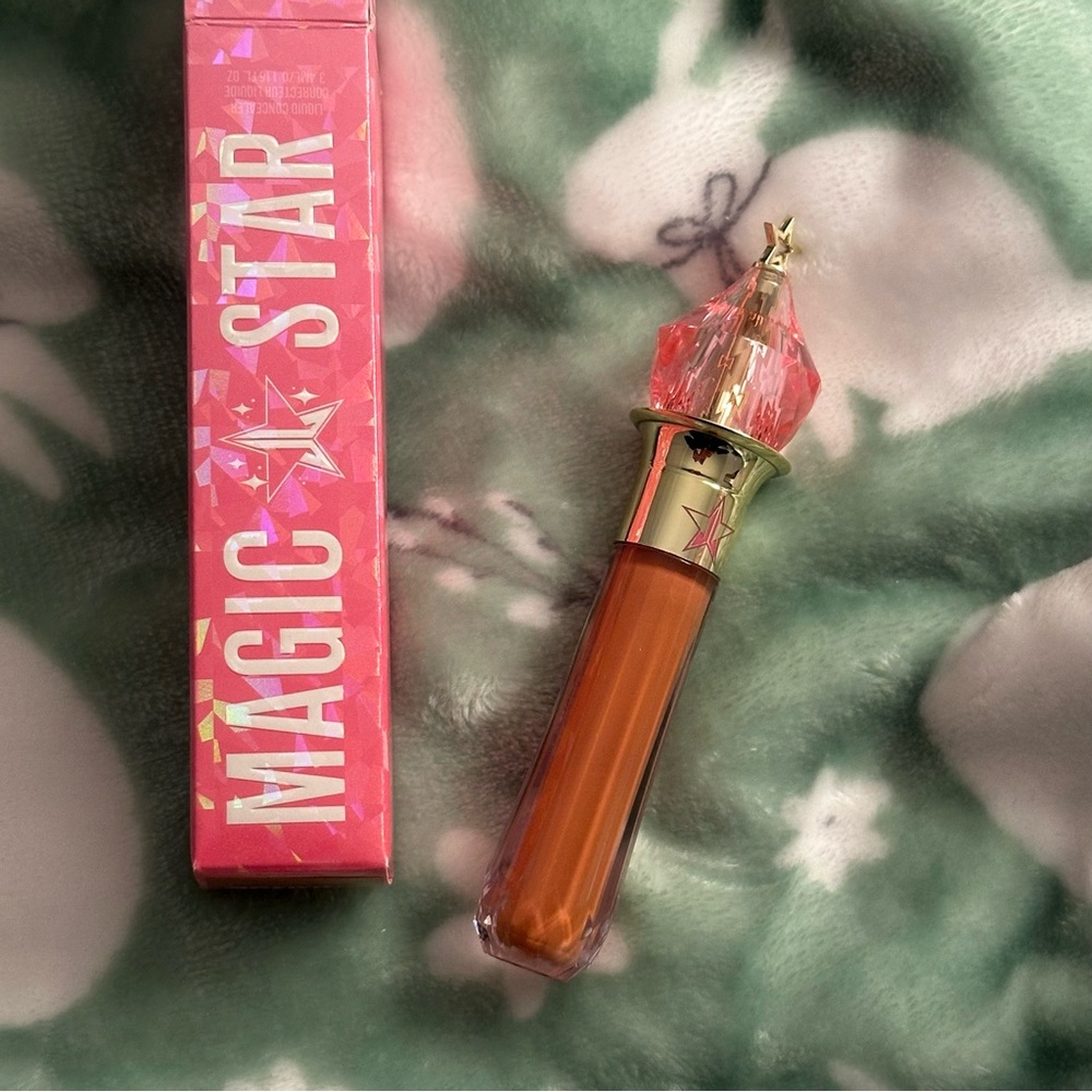 Jeffree Magic Star Liquid Color Correction ✨